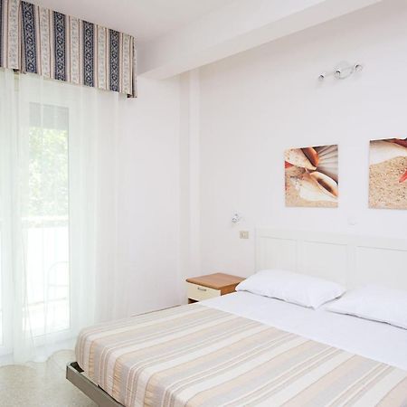 Hotel Helios Riccione Eksteriør billede