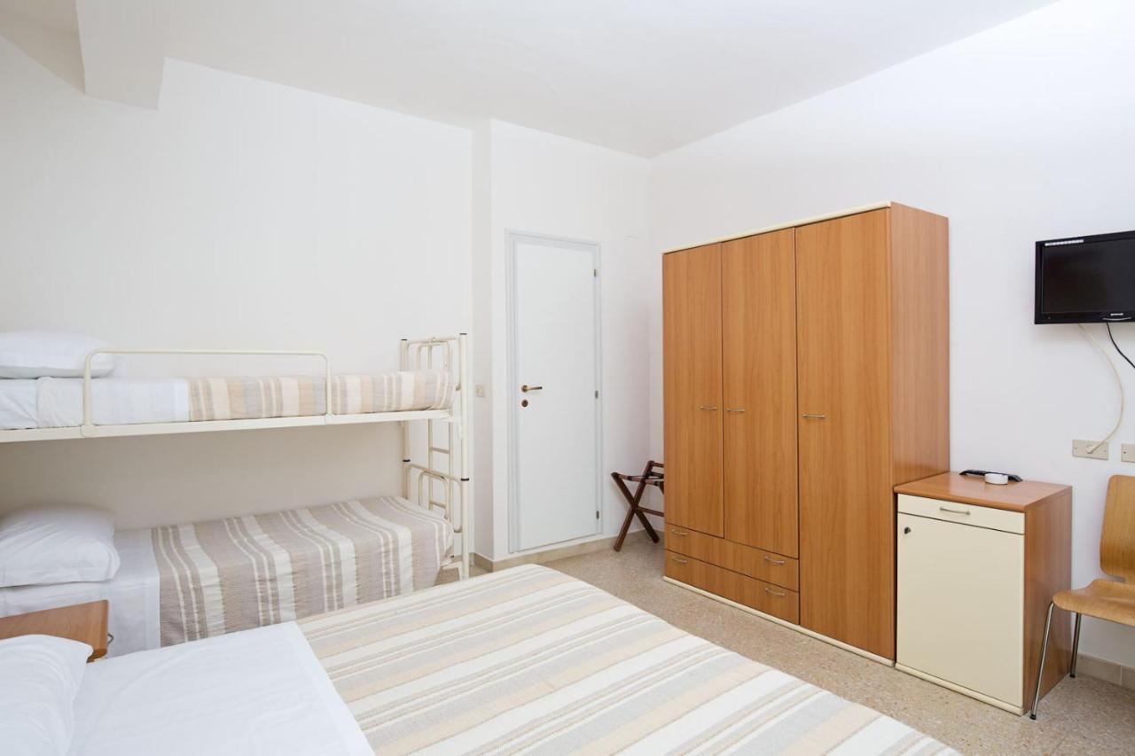 Hotel Helios Riccione Eksteriør billede