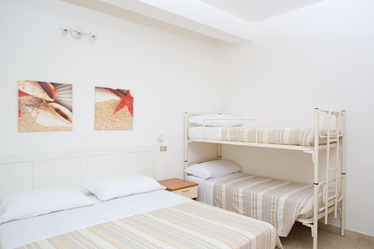 Hotel Helios Riccione Eksteriør billede