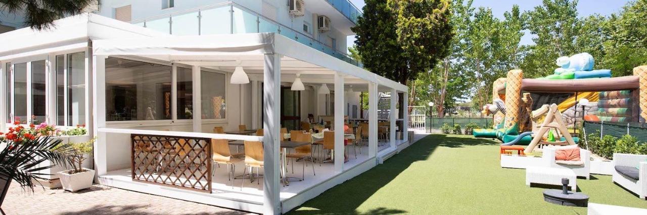 Hotel Helios Riccione Eksteriør billede